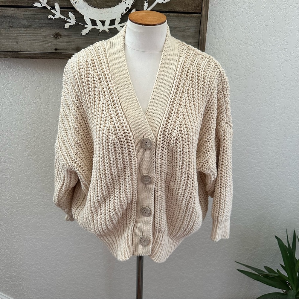 Babaa no. 18 Cream Button-Up Cotton Women's‎ Sweater
